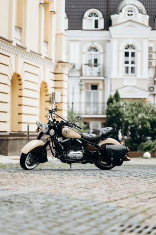 Дмитро Комаров продав свій Kawasaki Drifter за 3,5 млн грн. 